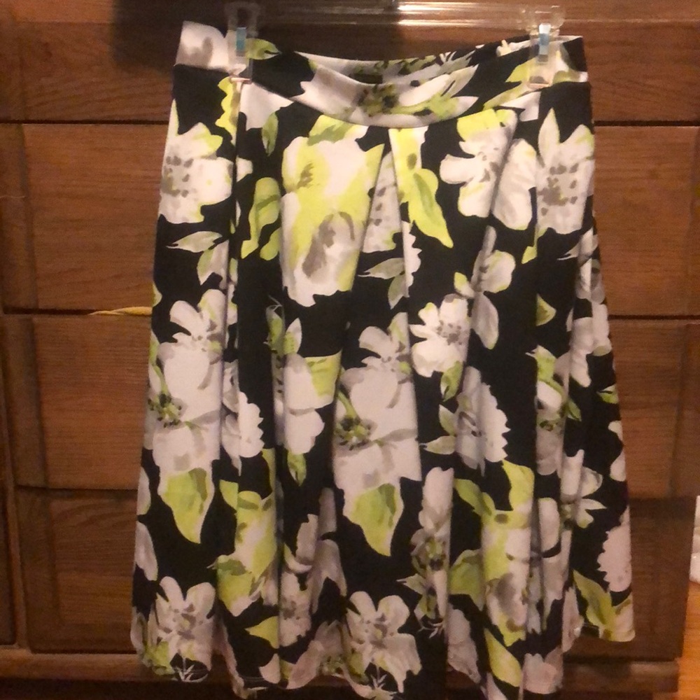 Ashley Stewart 22 floral skirt